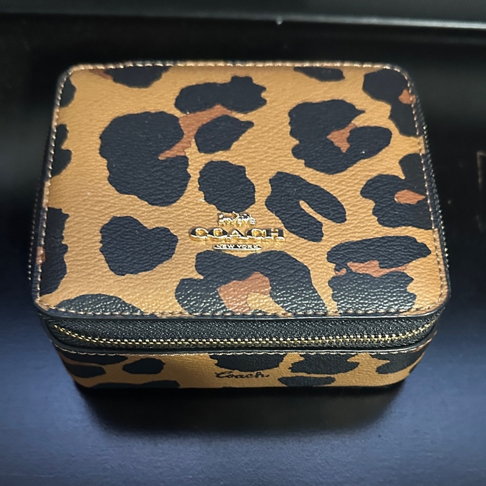 Coach Tan and Black Leopard Print jewelry travel case NEVER USED